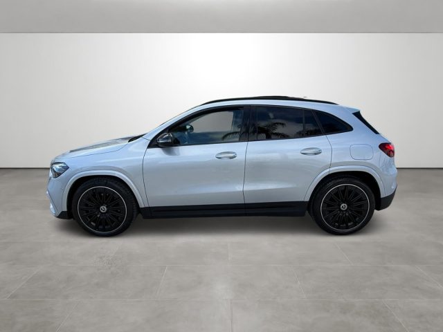 MERCEDES-BENZ GLA 200 usata, con Chiusura centralizzata
