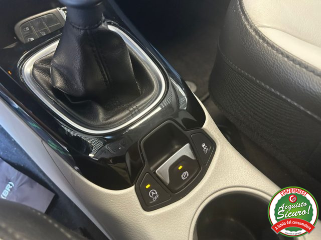 JEEP Compass usata, con Autoradio digitale