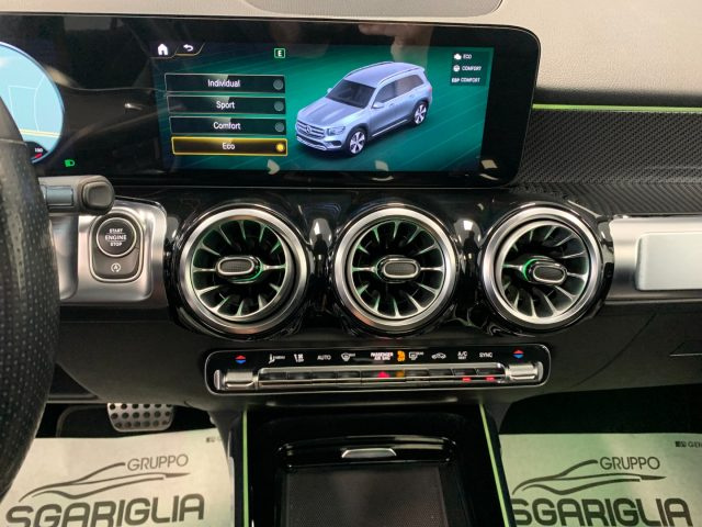 MERCEDES-BENZ GLB 200 usata, con Autoradio digitale