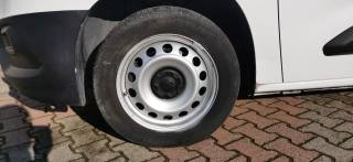 OPEL Combo usata, con USB