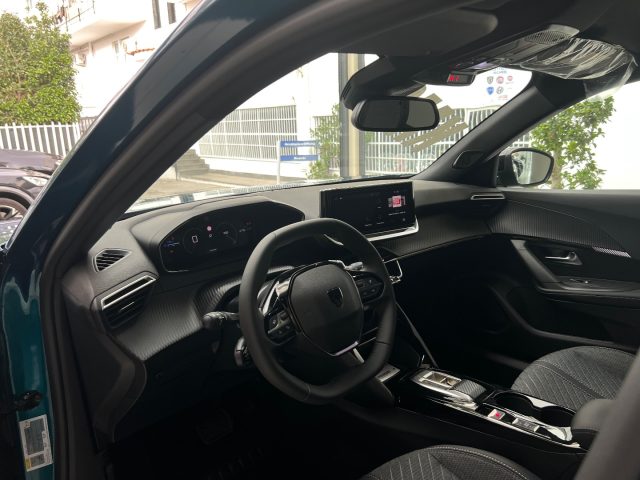PEUGEOT 2008 usata, con Fari LED