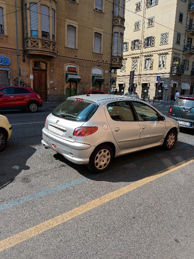 PEUGEOT 206 usata, con Chiusura centralizzata