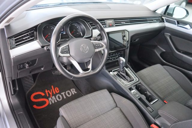 VOLKSWAGEN Passat Variant usata, con Autoradio