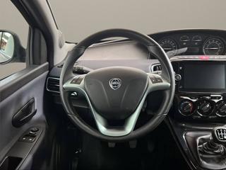 LANCIA Ypsilon usata, con Park Distance Control