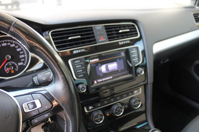 VOLKSWAGEN Golf usata, con ESP