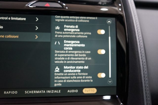 JAGUAR E-Pace usata, con Park Distance Control