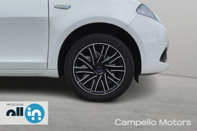LANCIA Ypsilon usata 16