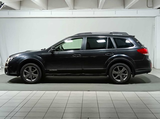 SUBARU OUTBACK usata, con Airbag