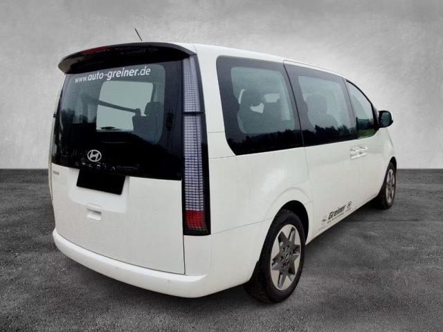 HYUNDAI Staria usata, con Airbag Passeggero