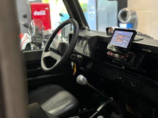 LAND ROVER Defender usata, con Telecamera per parcheggio assistito