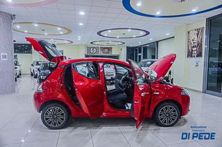 LANCIA Ypsilon usata, con Park Distance Control