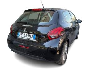 PEUGEOT 208 usata, con Alzacristalli elettrici