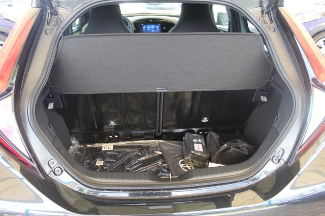 TOYOTA Aygo X usata, con Chiusura centralizzata