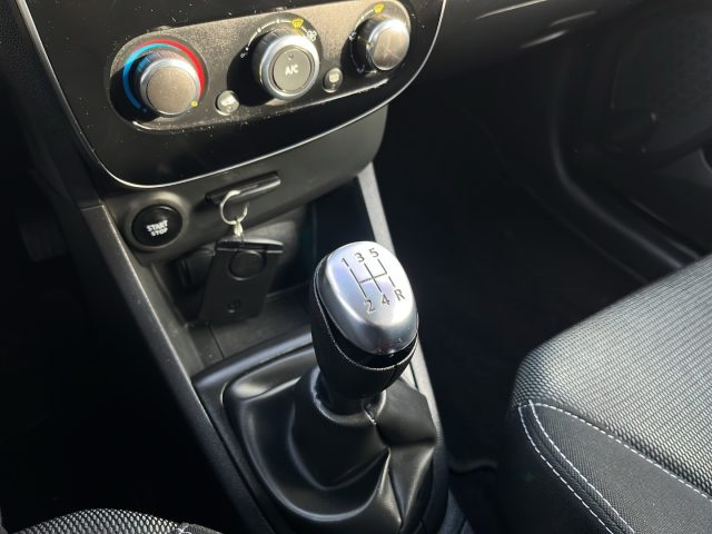RENAULT Clio usata, con Sistema di navigazione