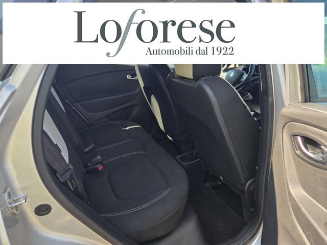 RENAULT Captur usata, con Sistema di navigazione