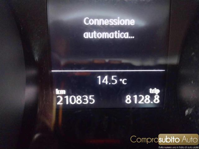 VOLKSWAGEN Golf usata, con Airbag testa