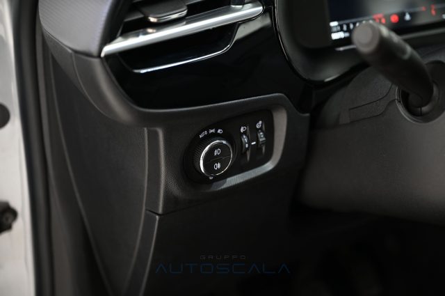 OPEL Corsa usata, con Bluetooth