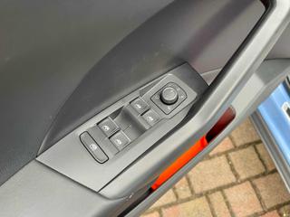 VOLKSWAGEN T-Cross usata, con Luci diurne LED