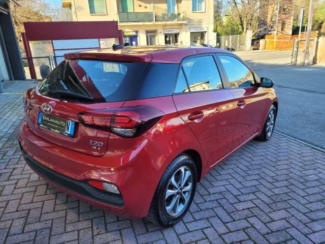 HYUNDAI i20 usata, con Airbag