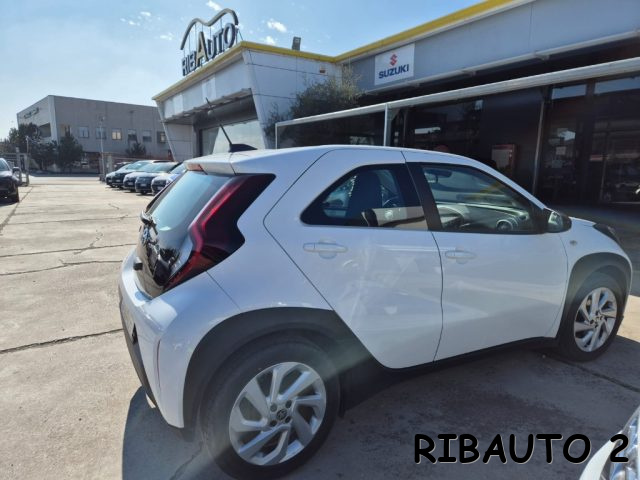 TOYOTA Aygo X usata, con Sedile posteriore sdoppiato