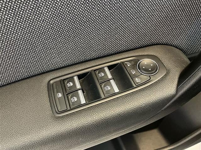 RENAULT Captur usata 28