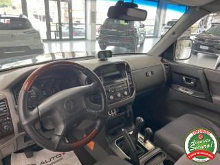 MITSUBISHI Pajero usata, con Fendinebbia