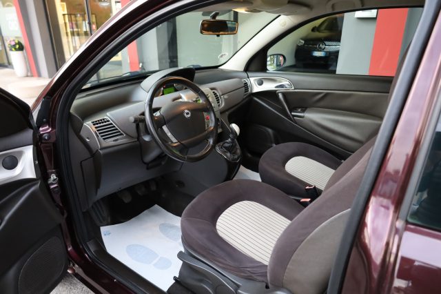 LANCIA Ypsilon usata, con Airbag laterali
