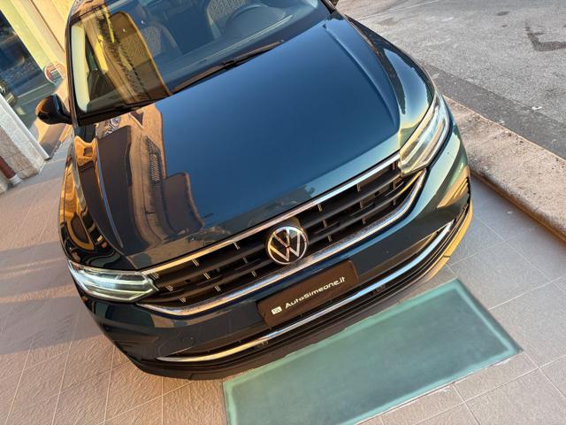 VOLKSWAGEN Tiguan usata, con Bracciolo