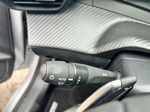 PEUGEOT 208 usata, con USB