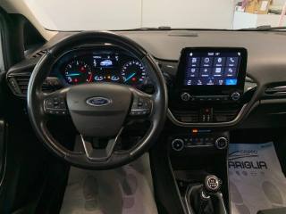 FORD Fiesta usata, con Fari LED