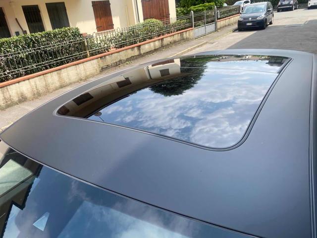 PORSCHE Macan usata 10