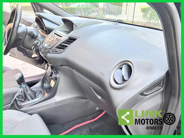 FORD Fiesta usata, con Monitoraggio pressione pneumatici
