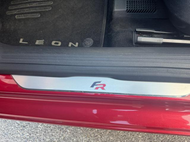 SEAT Leon usata, con Autoradio