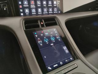 PORSCHE Taycan usata, con Controllo vocale