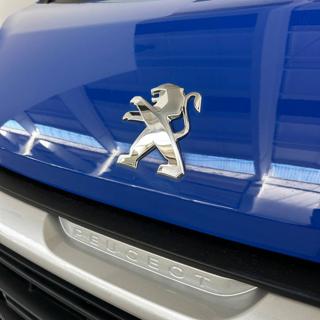 PEUGEOT Boxer usata, con Sound system