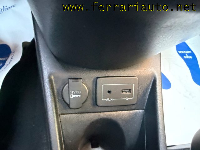 LANCIA Ypsilon usata, con USB