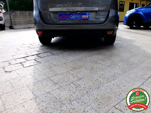 RENAULT Scenic usata 36