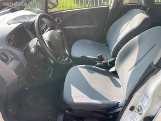 PEUGEOT iOn usata, con ESP