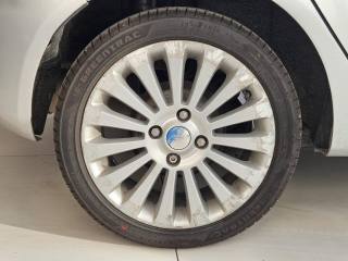 FORD Fiesta usata, con MP3