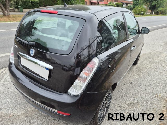 LANCIA Ypsilon usata, con Autoradio