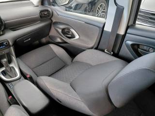 TOYOTA Yaris usata, con Fendinebbia