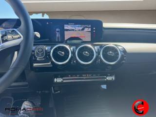 MERCEDES-BENZ CLA 180 usata, con Volante in pelle
