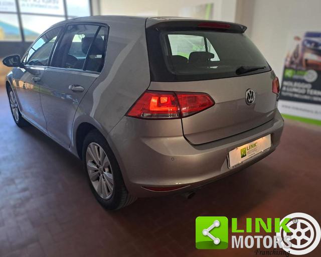 VOLKSWAGEN Golf usata, con Autoradio