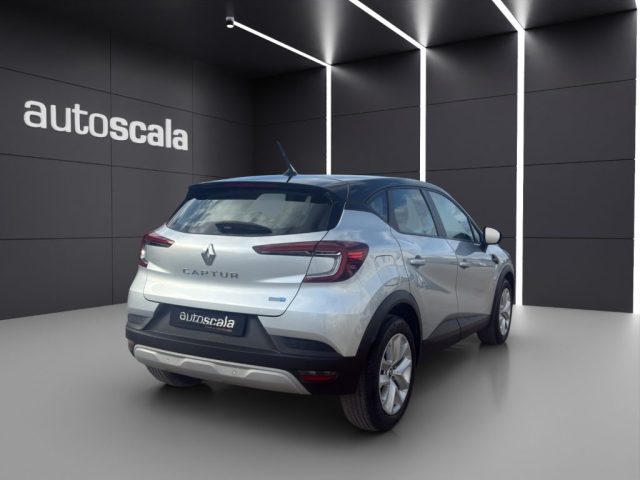 RENAULT Captur usata, con Autoradio