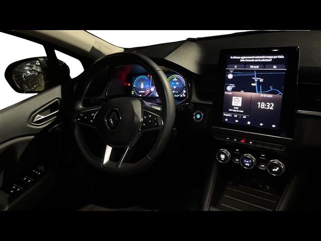 RENAULT Captur usata, con USB