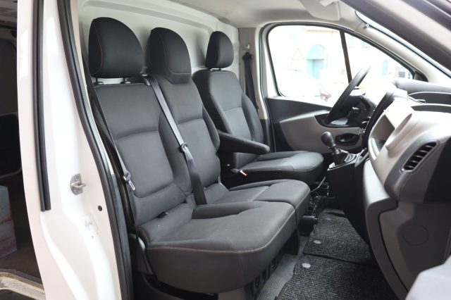 RENAULT Trafic usata 71