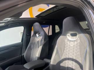 VOLKSWAGEN Tiguan usata, con Sensori di parcheggio posteriori