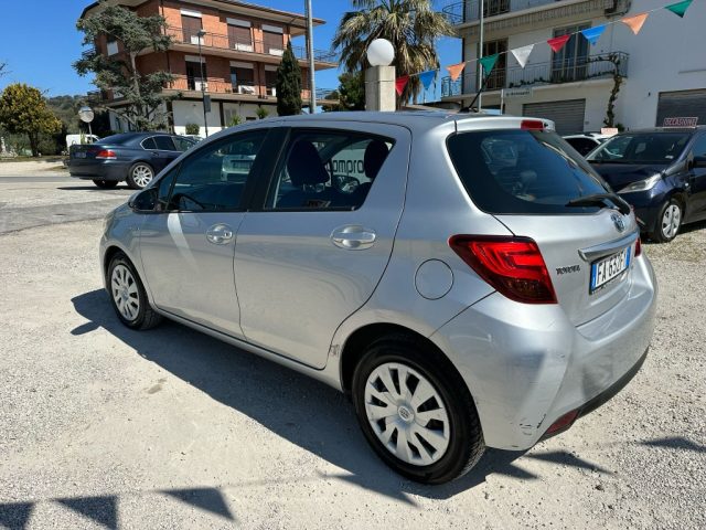 TOYOTA Yaris usata, con Climatizzatore