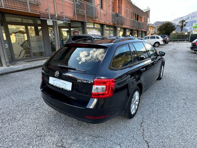 SKODA Octavia usata, con Airbag Passeggero