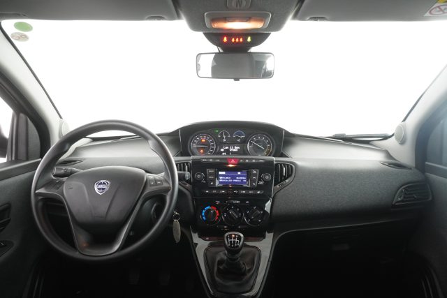 LANCIA Ypsilon usata 10